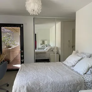https://villa-aix-centre-avec-piscine.fr-provencehotel.com